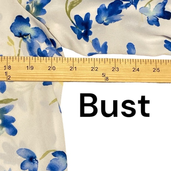 🌸 Investments floral print on a white background 🌸 - Picture 6 of 6